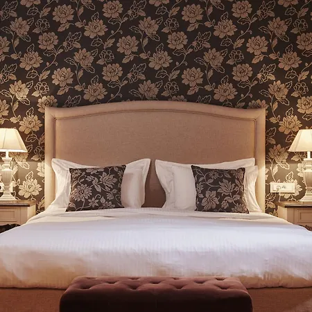 Nefeles Luxury Residences & Lounge Hotell Kardharás