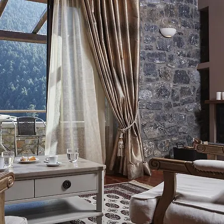 Hotell Nefeles Luxury Residences & Lounge 3*