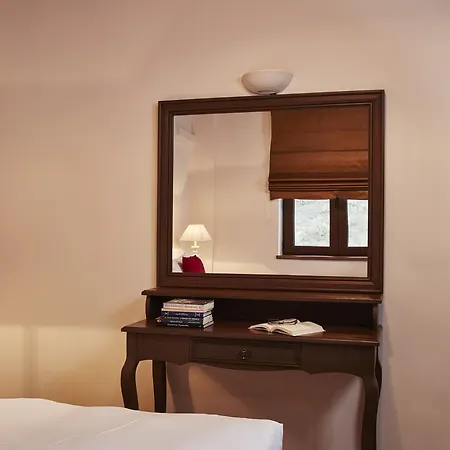 Nefeles Luxury Residences & Lounge Hotell Kardharás