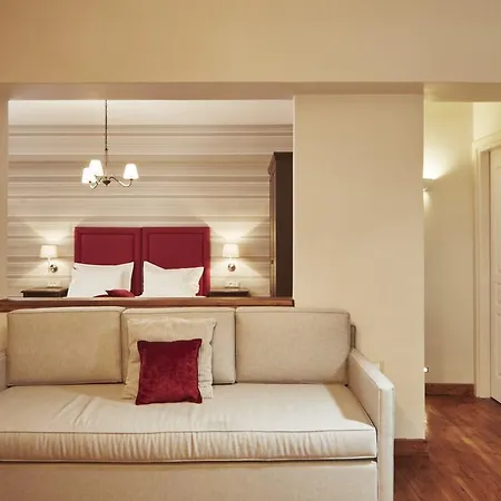 Hotell Nefeles Luxury Residences & Lounge Kardharás