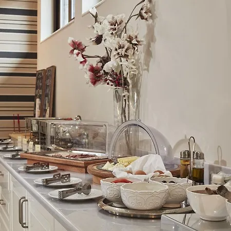 Nefeles Luxury Residences & Lounge Kardharás
