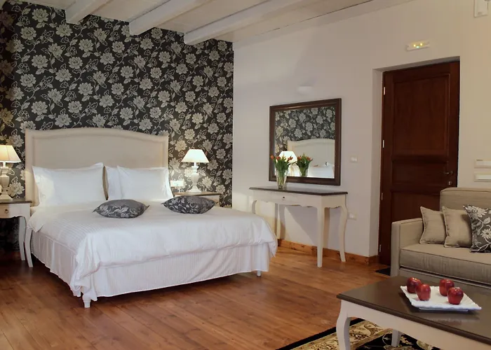 Nefeles Luxury Residences & Lounge Hotel Kardharás