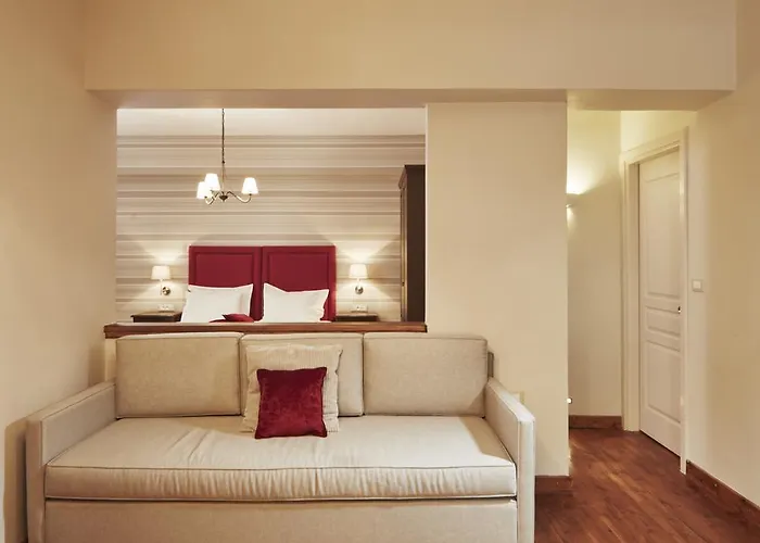 Hotel Nefeles Luxury Residences & Lounge Kardharás