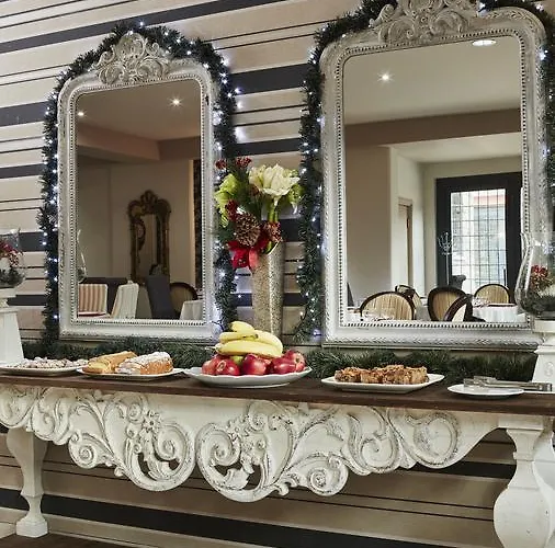 Nefeles Luxury Residences & Lounge Hotel Kardharás