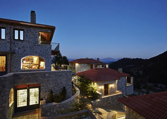 Hotel Nefeles Luxury Residences & Lounge Kardharás