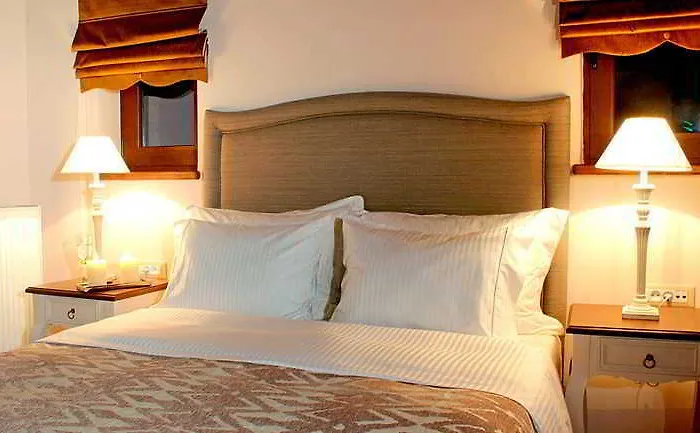 Nefeles Luxury Residences & Lounge 3* Kardharás