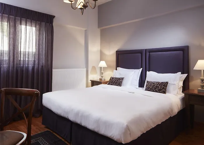 Nefeles Luxury Residences & Lounge Hotel Kardharás